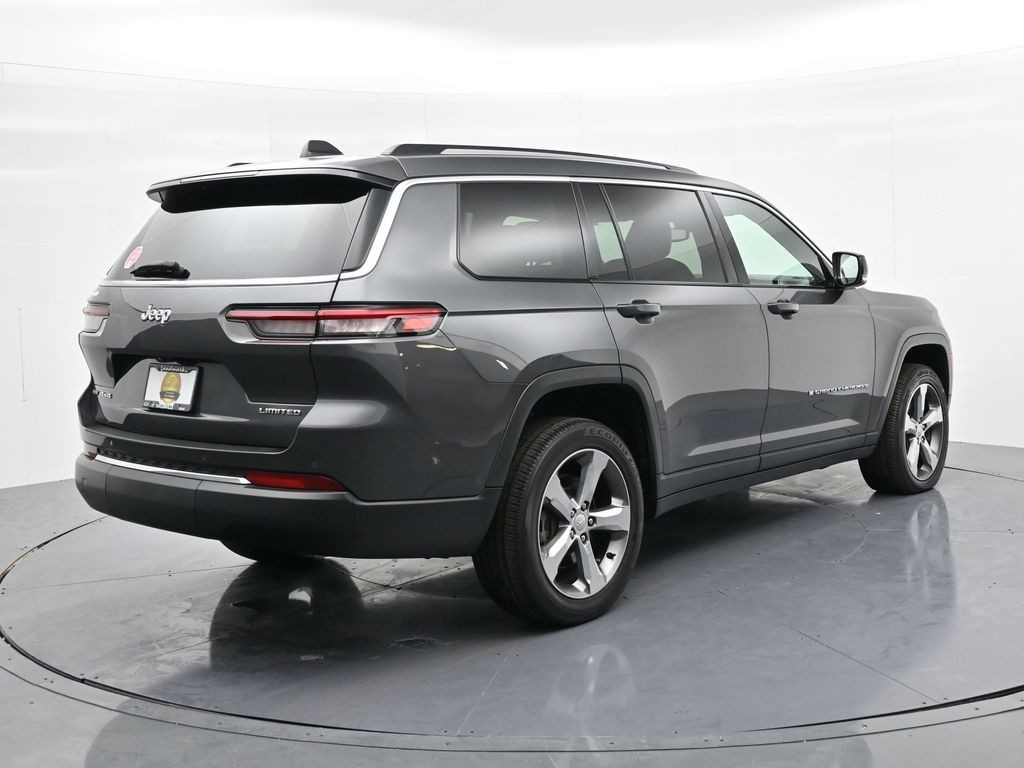 Jeep Grand Cherokee L Vehicle Full-screen Gallery Image 6