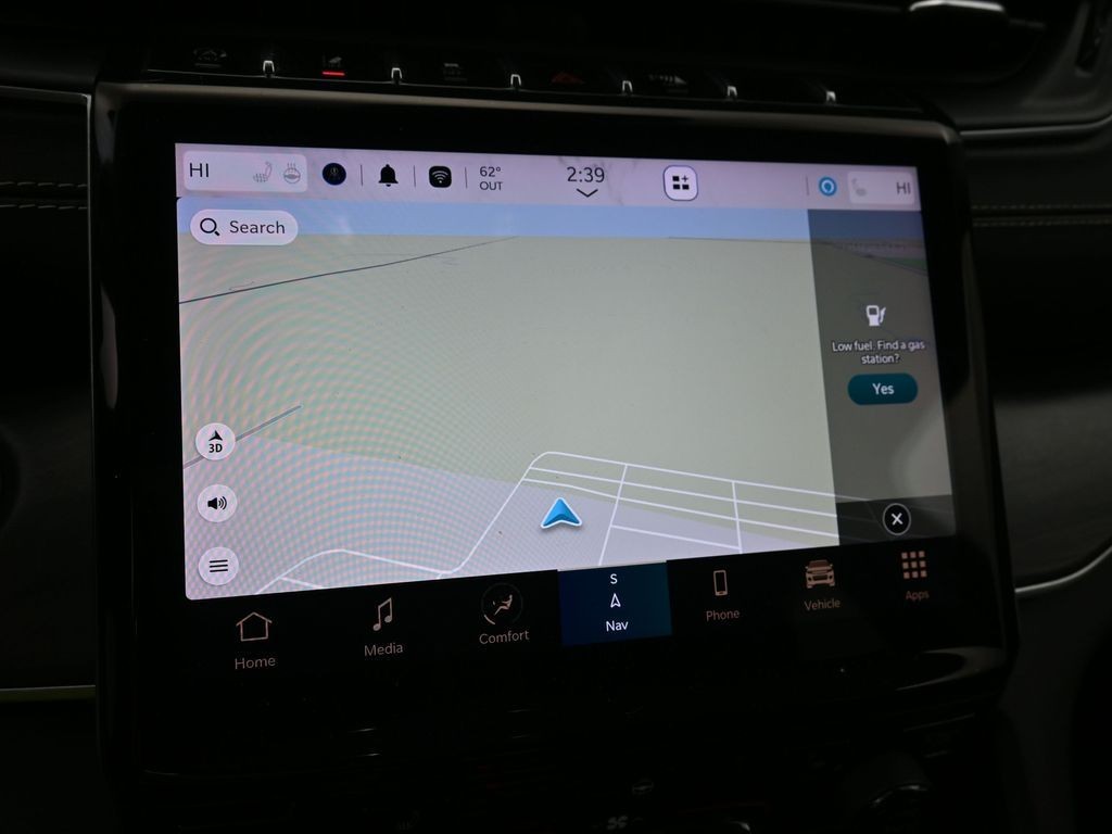 Jeep Grand Cherokee L Vehicle Full-screen Gallery Image 13