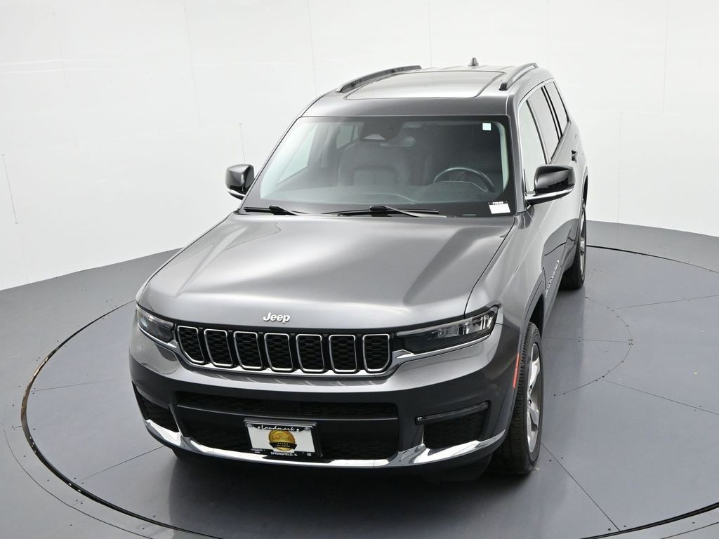 Jeep Grand Cherokee L Vehicle Full-screen Gallery Image 16