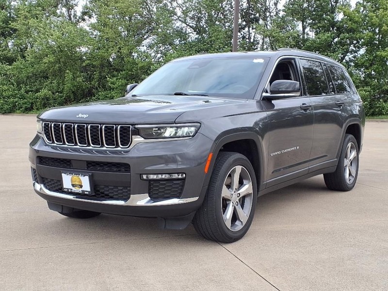 Jeep Grand Cherokee L Vehicle Full-screen Gallery Image 2