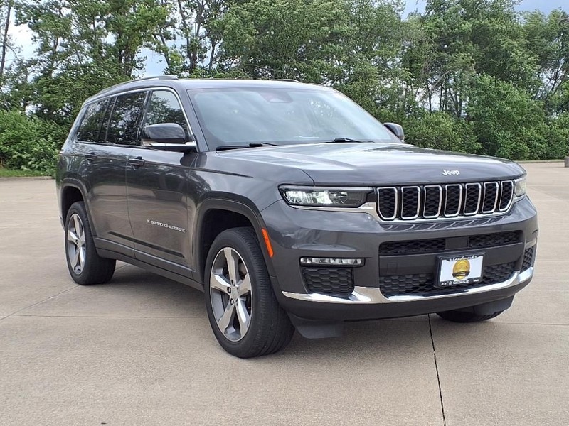 Jeep Grand Cherokee L Vehicle Full-screen Gallery Image 6