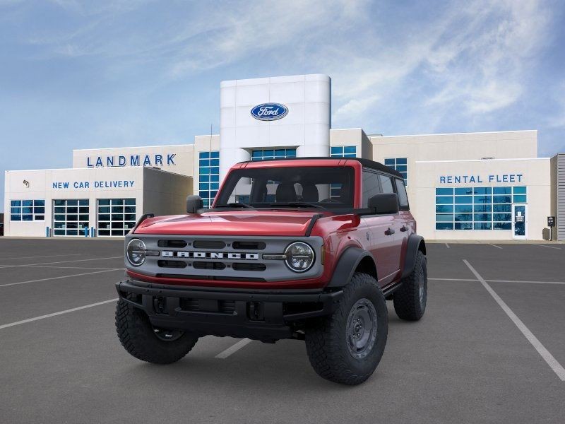Ford Bronco Vehicle Full-screen Gallery Image 2