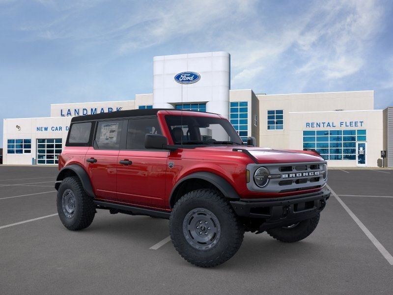 Ford Bronco Vehicle Full-screen Gallery Image 7
