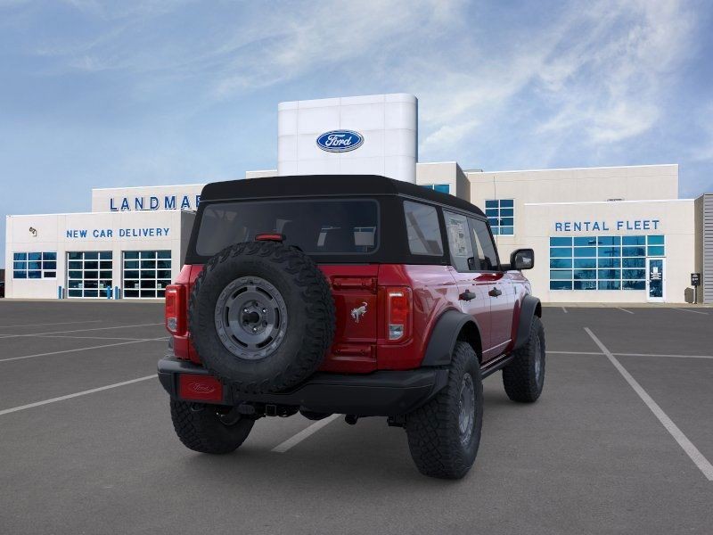 Ford Bronco Vehicle Full-screen Gallery Image 8