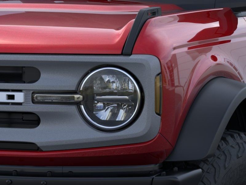 Ford Bronco Vehicle Full-screen Gallery Image 20