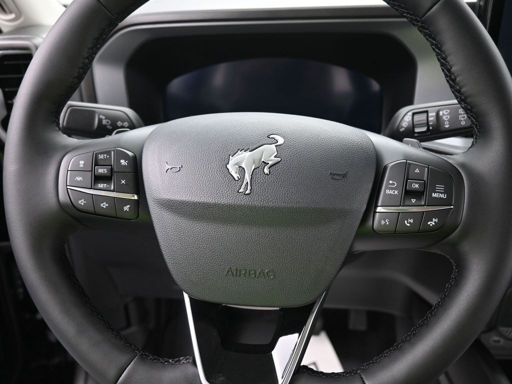 Ford Bronco Sport Vehicle Full-screen Gallery Image 13