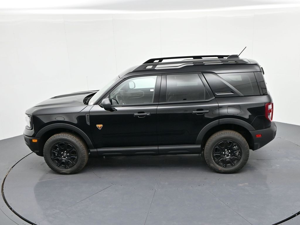 Ford Bronco Sport Vehicle Full-screen Gallery Image 20