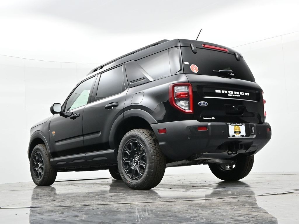 Ford Bronco Sport Vehicle Full-screen Gallery Image 21