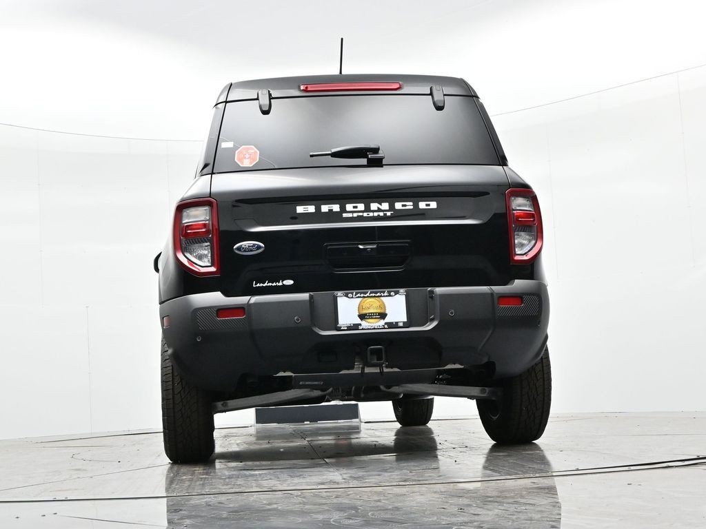 Ford Bronco Sport Vehicle Full-screen Gallery Image 22