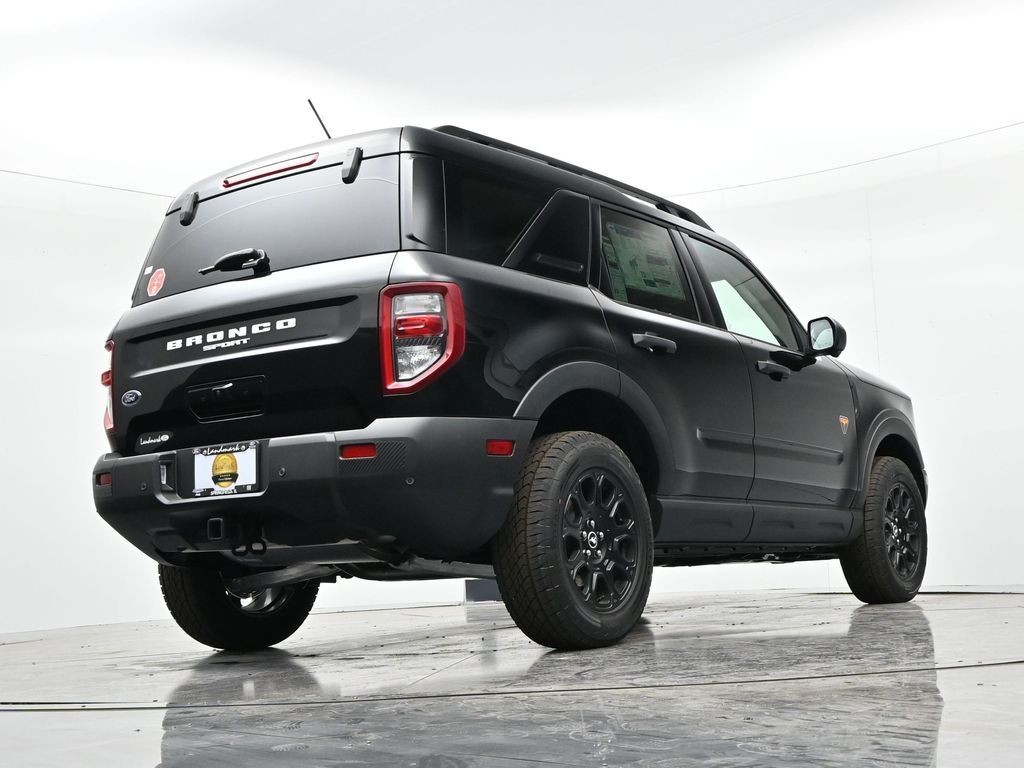 Ford Bronco Sport Vehicle Full-screen Gallery Image 23