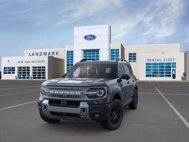 Ford Bronco Sport Vehicle Full-screen Gallery Image 2