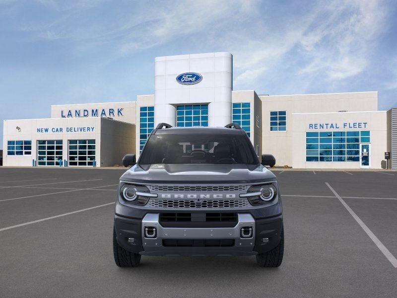 Ford Bronco Sport Vehicle Full-screen Gallery Image 6