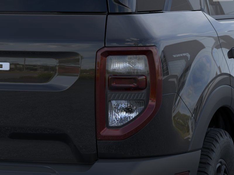 Ford Bronco Sport Vehicle Full-screen Gallery Image 21