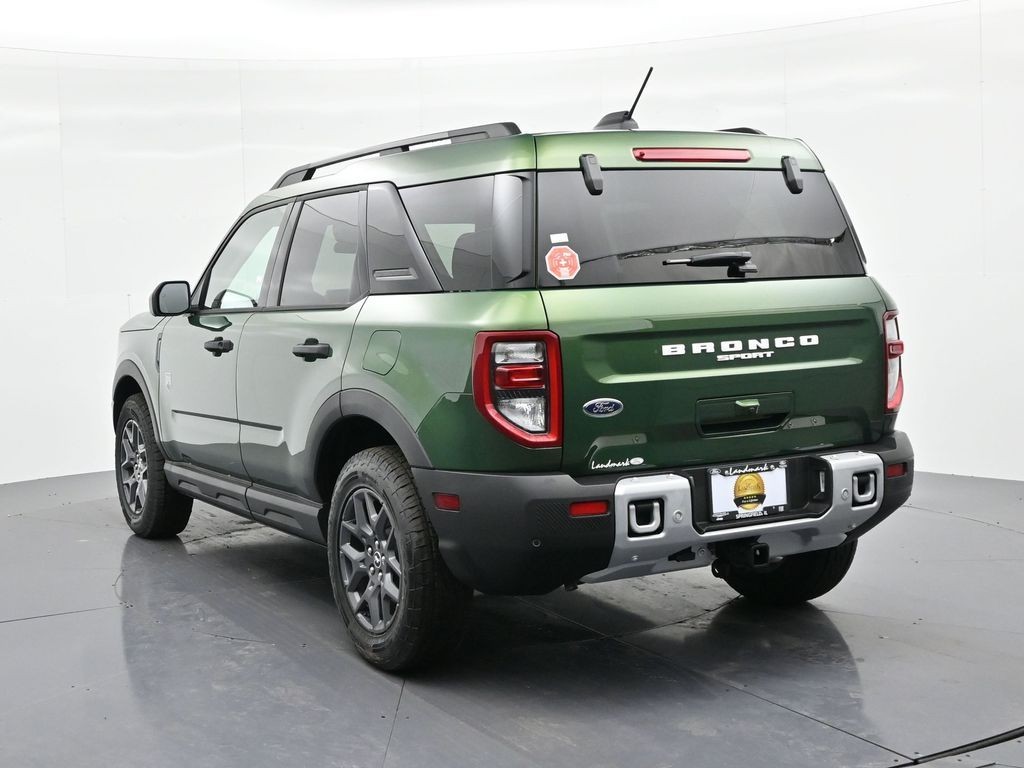 Ford Bronco Sport Vehicle Full-screen Gallery Image 8