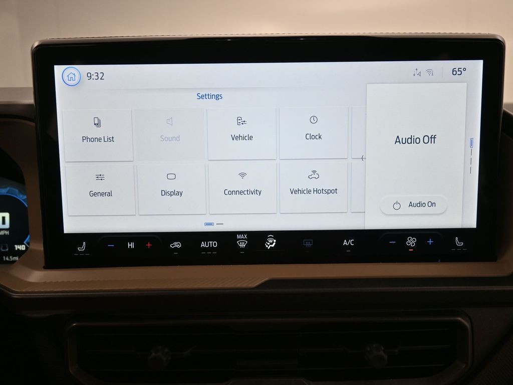 Ford Bronco Sport Vehicle Full-screen Gallery Image 10