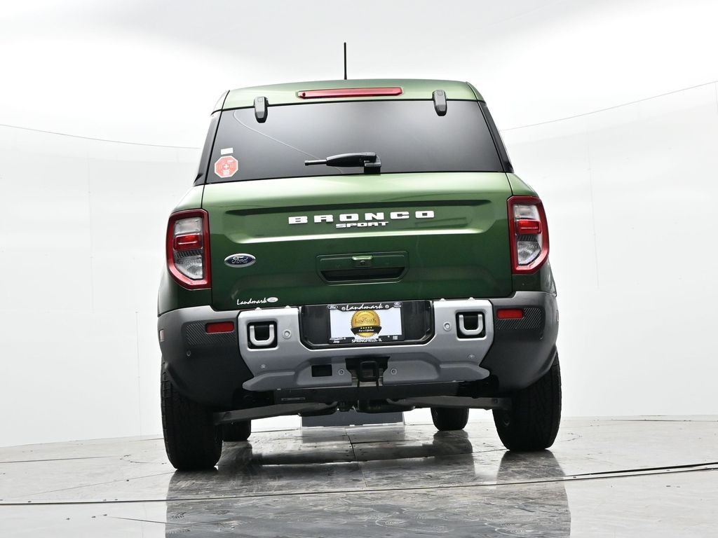 Ford Bronco Sport Vehicle Full-screen Gallery Image 23