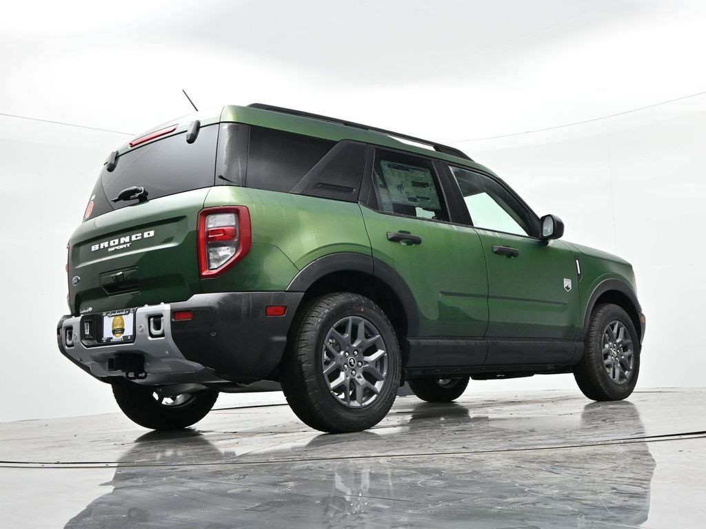 Ford Bronco Sport Vehicle Full-screen Gallery Image 24