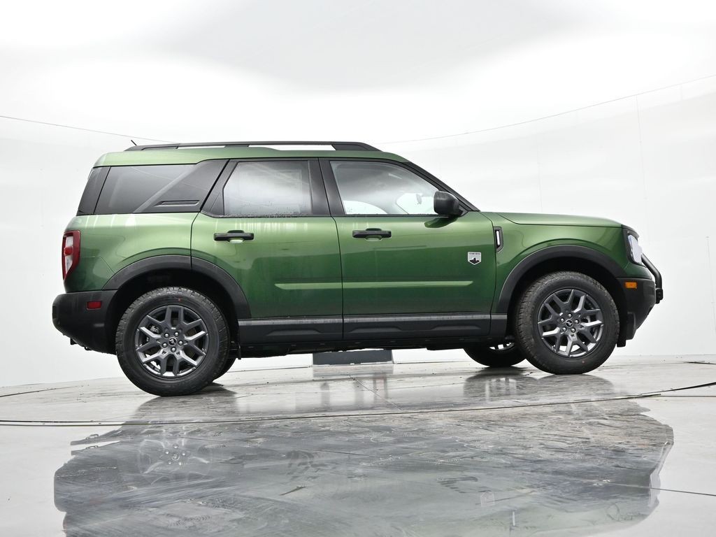 Ford Bronco Sport Vehicle Full-screen Gallery Image 25