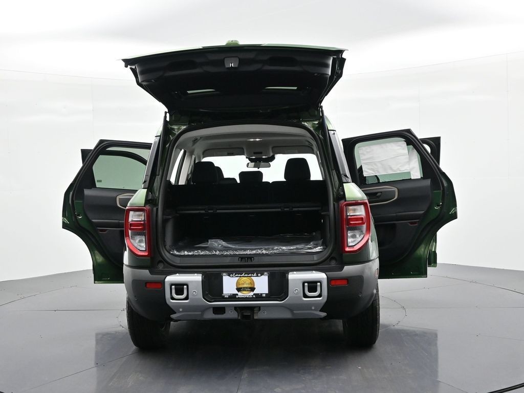 Ford Bronco Sport Vehicle Full-screen Gallery Image 29