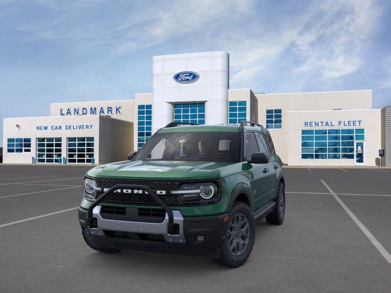 Ford Bronco Sport Vehicle Full-screen Gallery Image 2