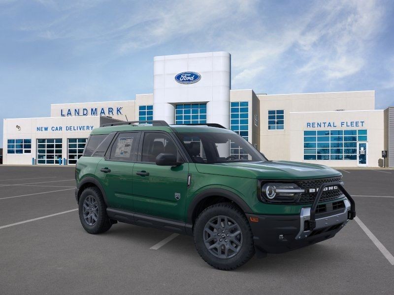 Ford Bronco Sport Vehicle Full-screen Gallery Image 7