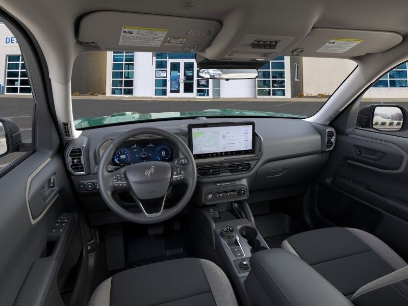 Ford Bronco Sport Vehicle Full-screen Gallery Image 9