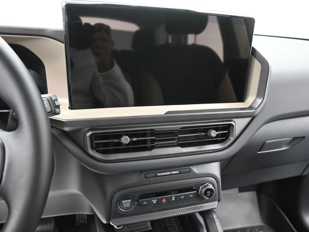 Ford Bronco Sport Vehicle Full-screen Gallery Image 11