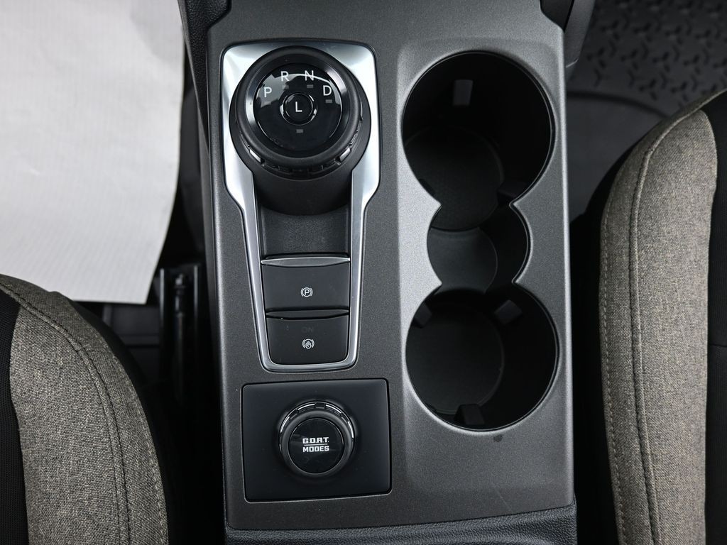 Ford Bronco Sport Vehicle Full-screen Gallery Image 13