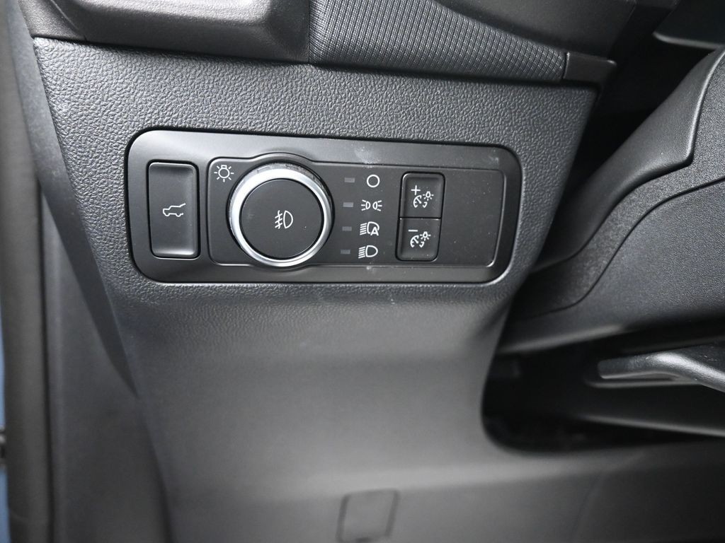 Ford Bronco Sport Vehicle Full-screen Gallery Image 14