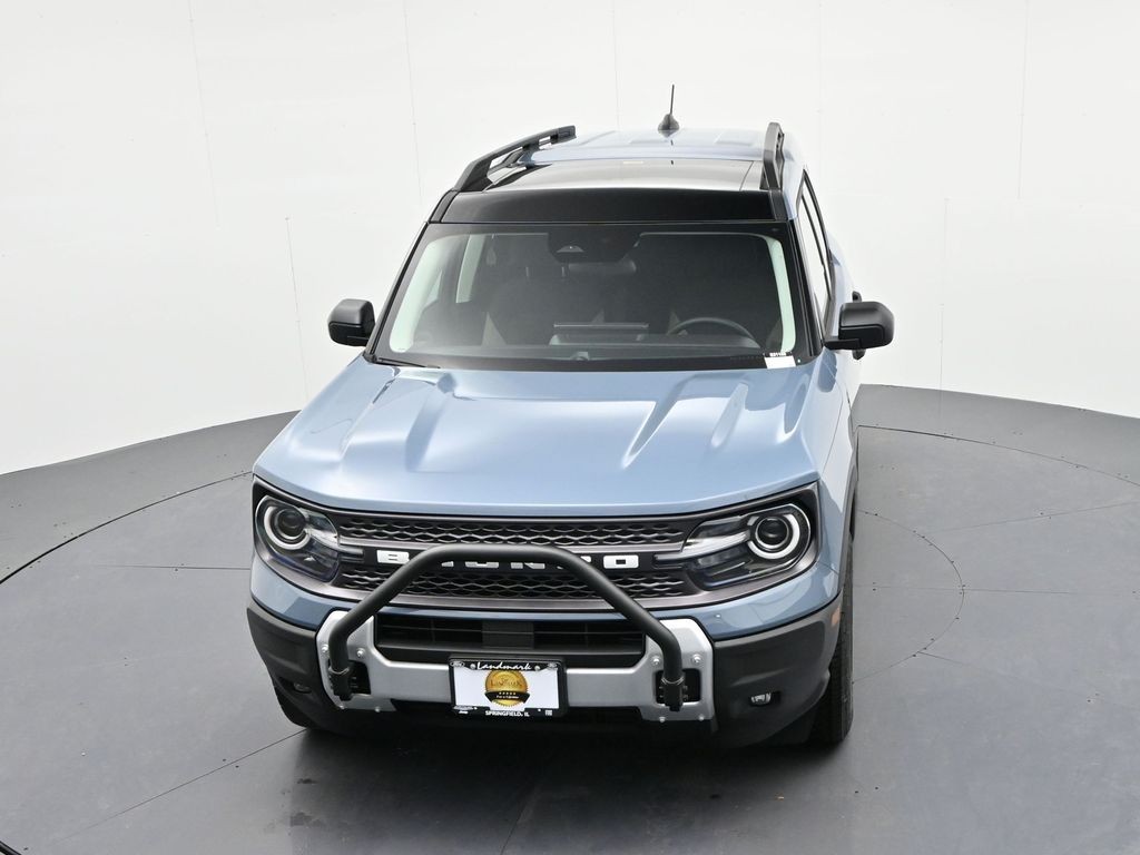 Ford Bronco Sport Vehicle Full-screen Gallery Image 19