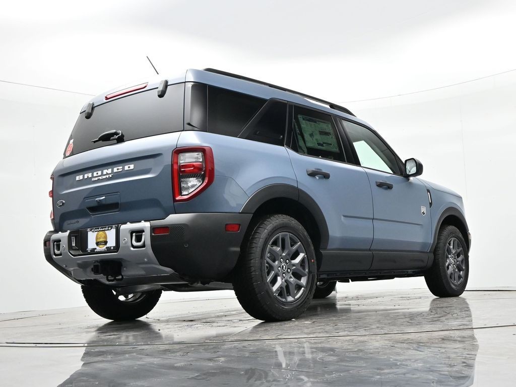 Ford Bronco Sport Vehicle Full-screen Gallery Image 24