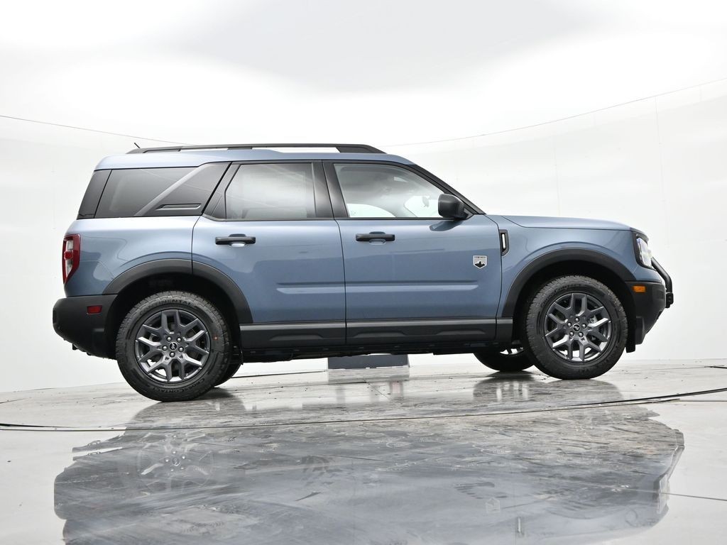 Ford Bronco Sport Vehicle Full-screen Gallery Image 25