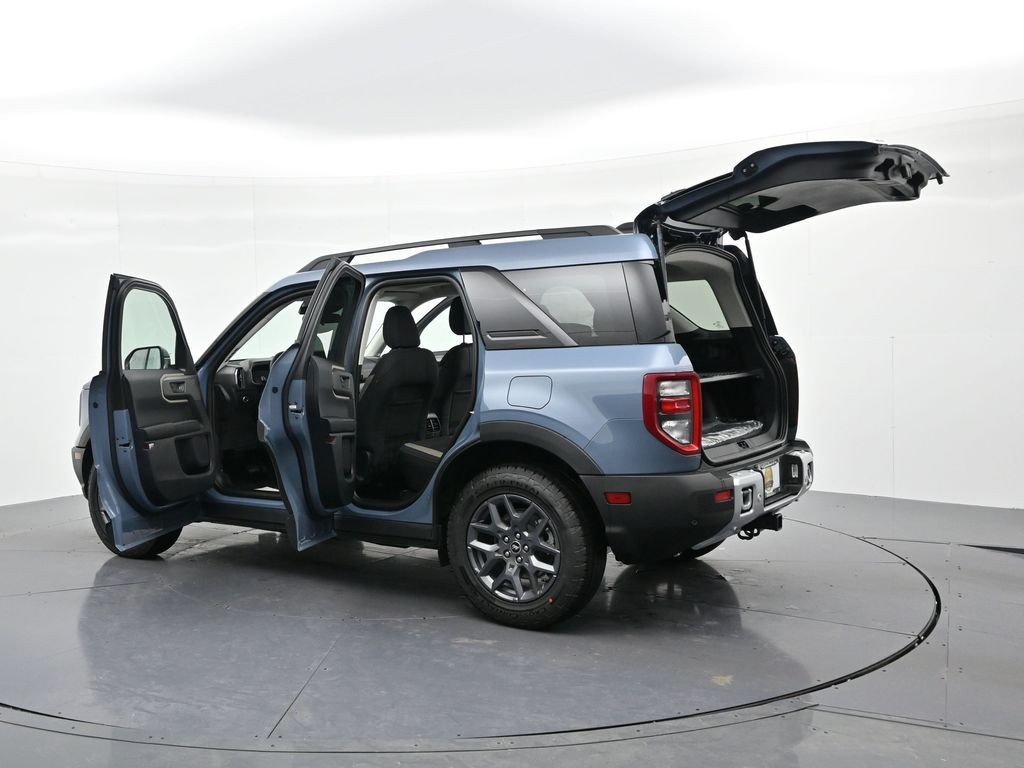 Ford Bronco Sport Vehicle Full-screen Gallery Image 27