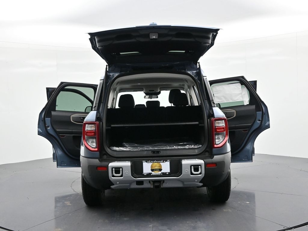 Ford Bronco Sport Vehicle Full-screen Gallery Image 29