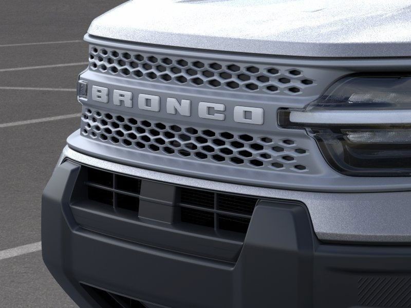 Ford Bronco Sport Vehicle Full-screen Gallery Image 17