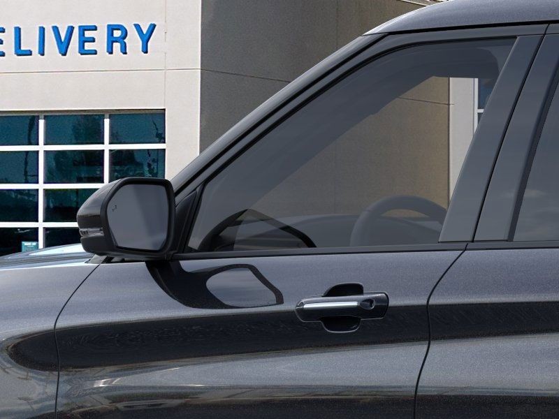 Ford Explorer Vehicle Full-screen Gallery Image 20