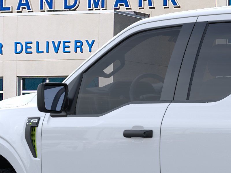 Ford F-150 Vehicle Full-screen Gallery Image 20