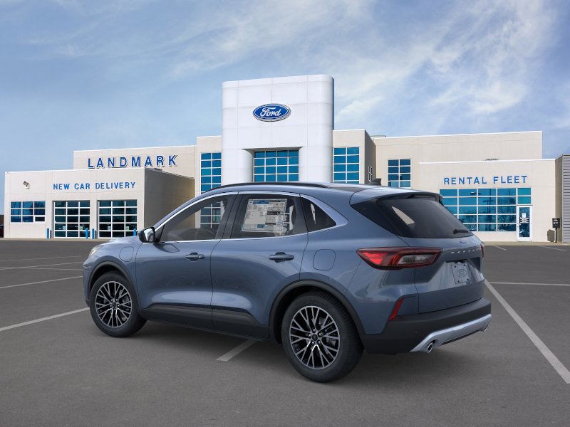 Ford Escape Vehicle Full-screen Gallery Image 4