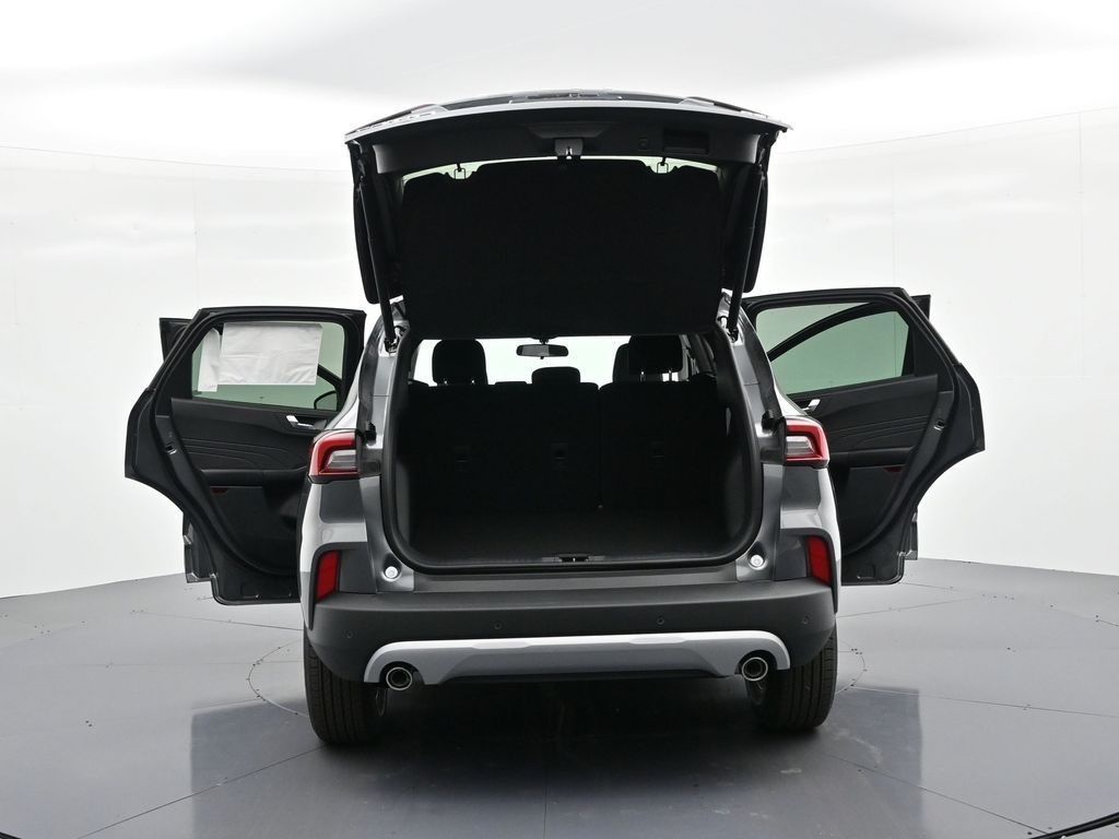 Ford Escape Vehicle Full-screen Gallery Image 29