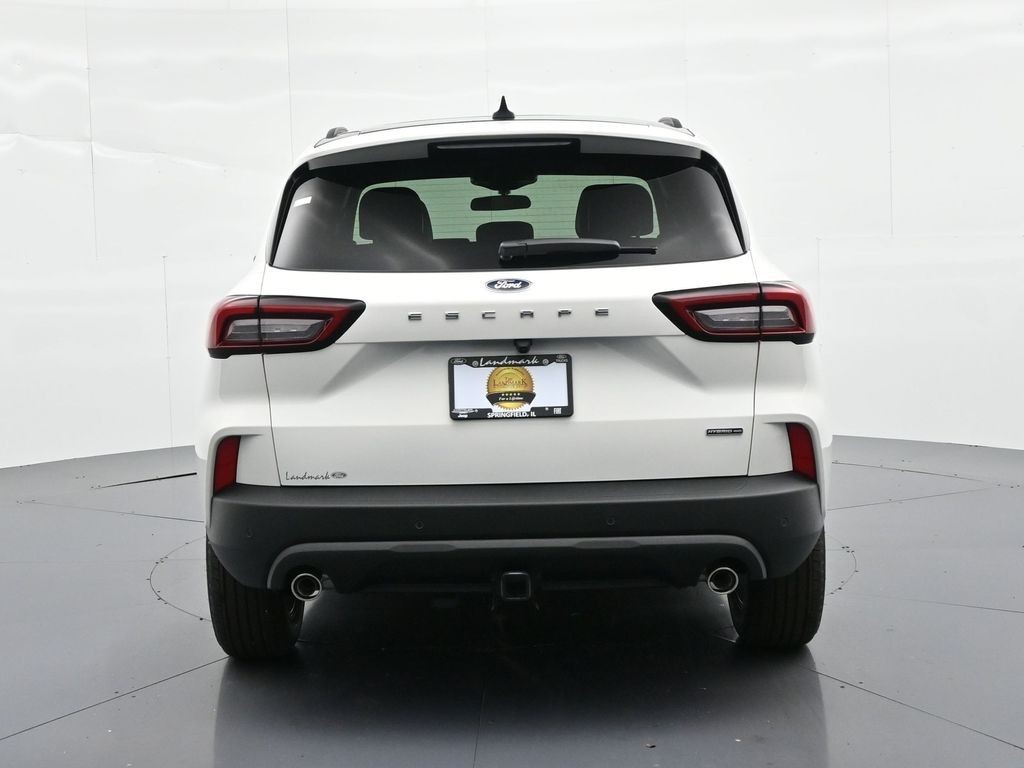 Ford Escape Hybrid Vehicle Full-screen Gallery Image 7