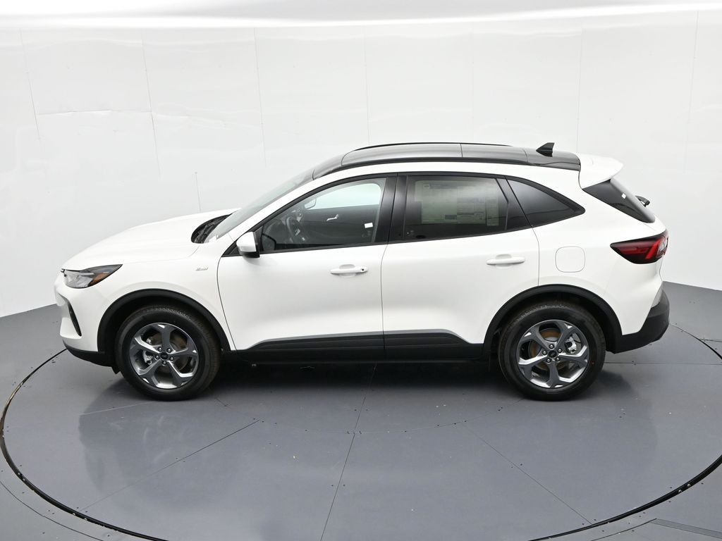 Ford Escape Hybrid Vehicle Full-screen Gallery Image 25