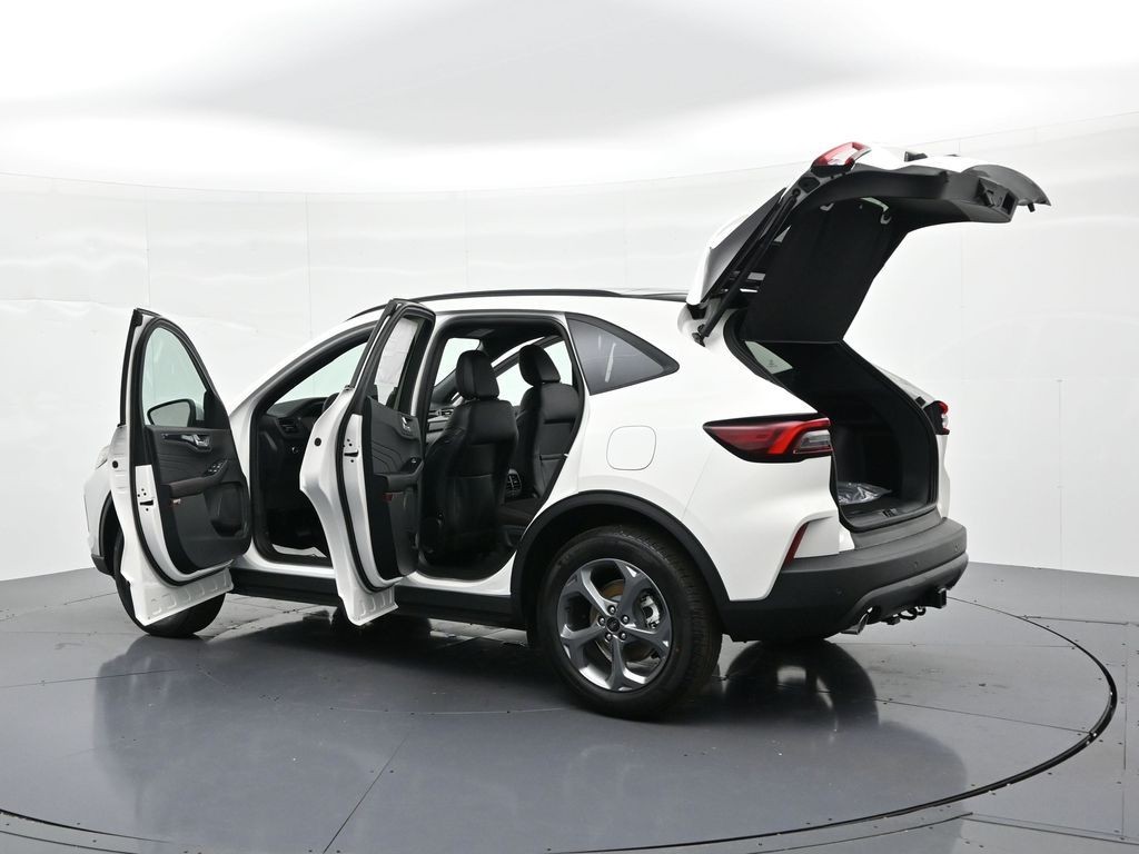 Ford Escape Hybrid Vehicle Full-screen Gallery Image 31