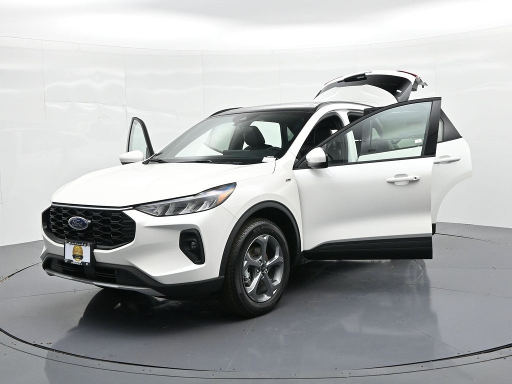 Ford Escape Hybrid Vehicle Full-screen Gallery Image 32