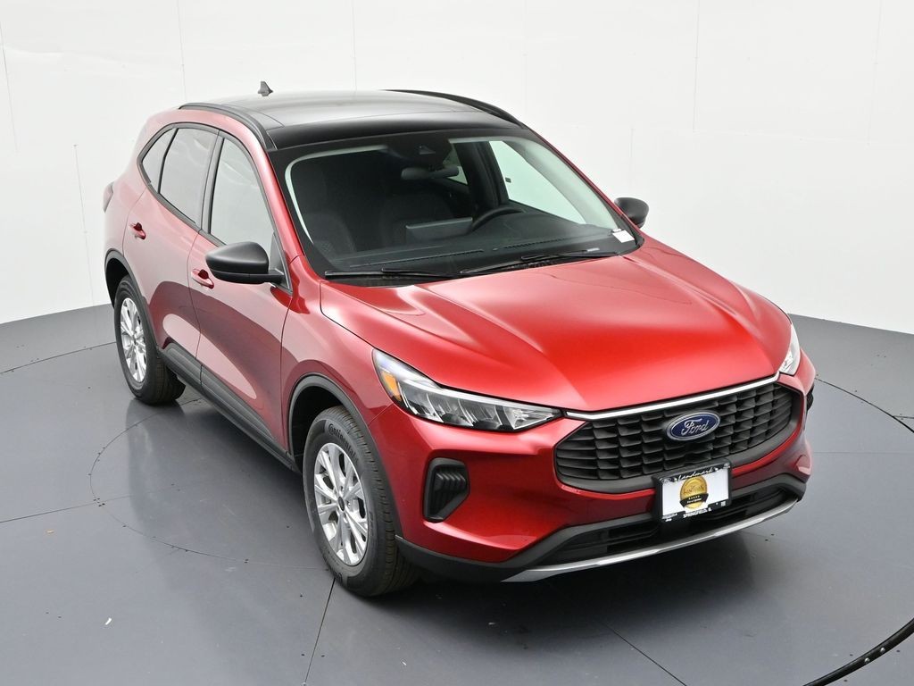 Ford Escape Vehicle Full-screen Gallery Image 23