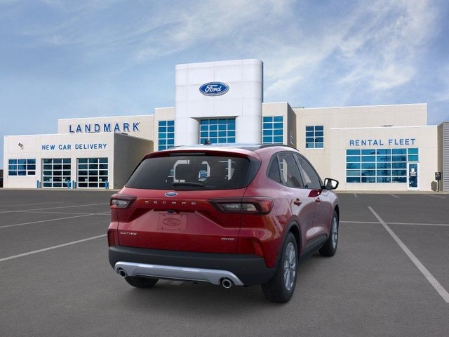 Ford Escape Vehicle Full-screen Gallery Image 8