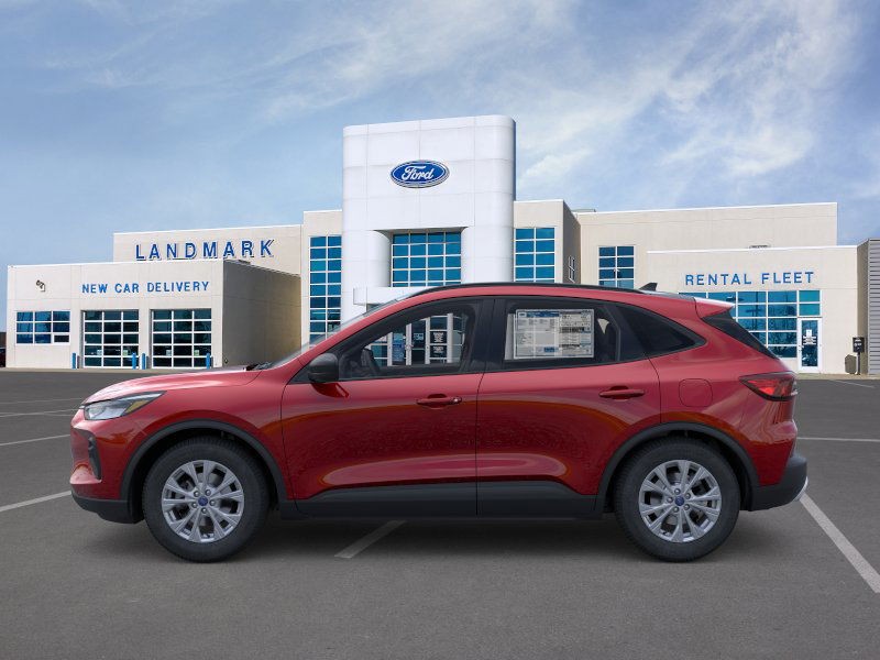 Ford Escape Vehicle Full-screen Gallery Image 3