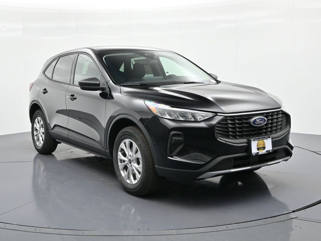 Ford Escape Vehicle Full-screen Gallery Image 4