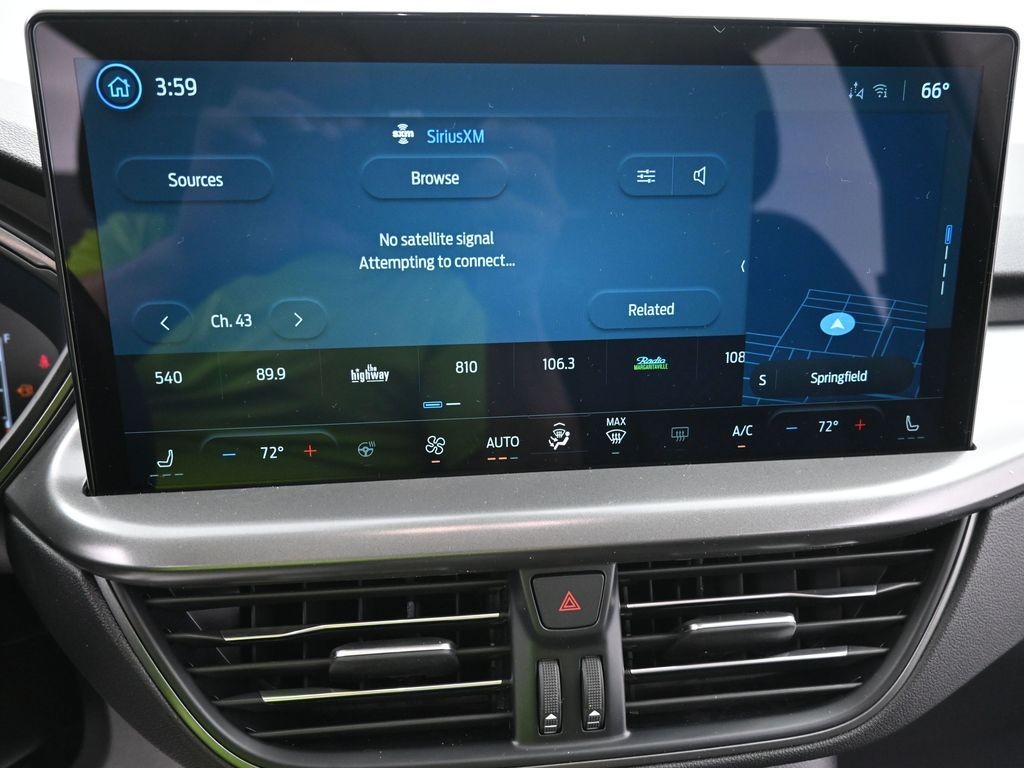 Ford Escape Vehicle Full-screen Gallery Image 10