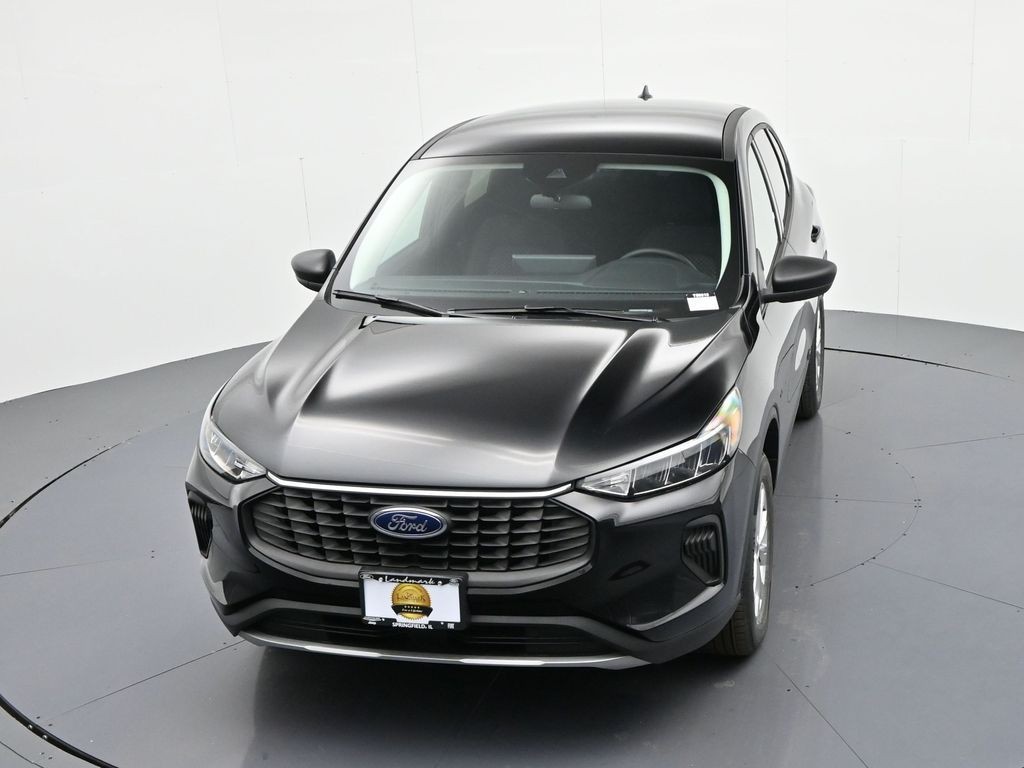 Ford Escape Vehicle Full-screen Gallery Image 18