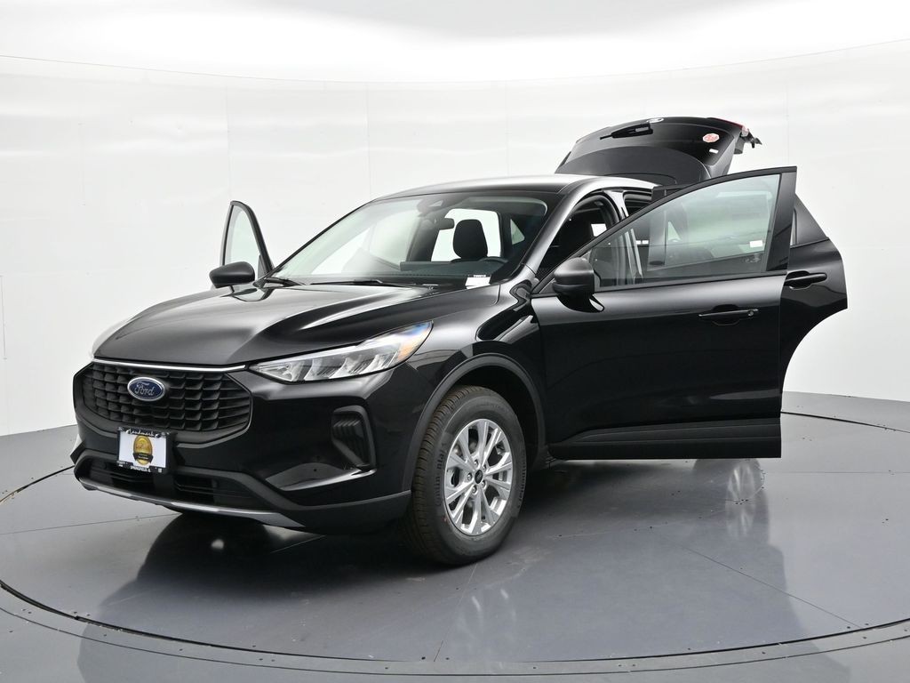 Ford Escape Vehicle Full-screen Gallery Image 27